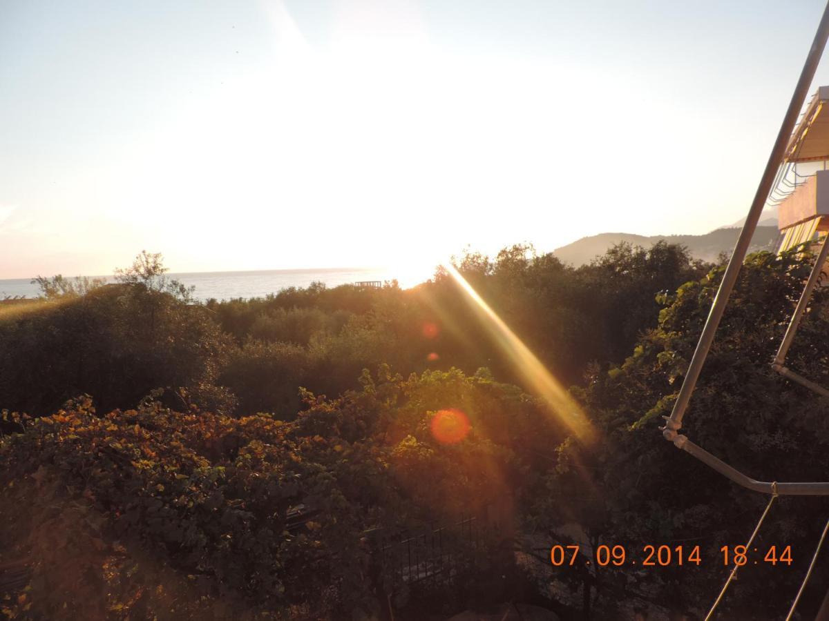 Bed and Breakfast Velco Bb Himara Номер фото