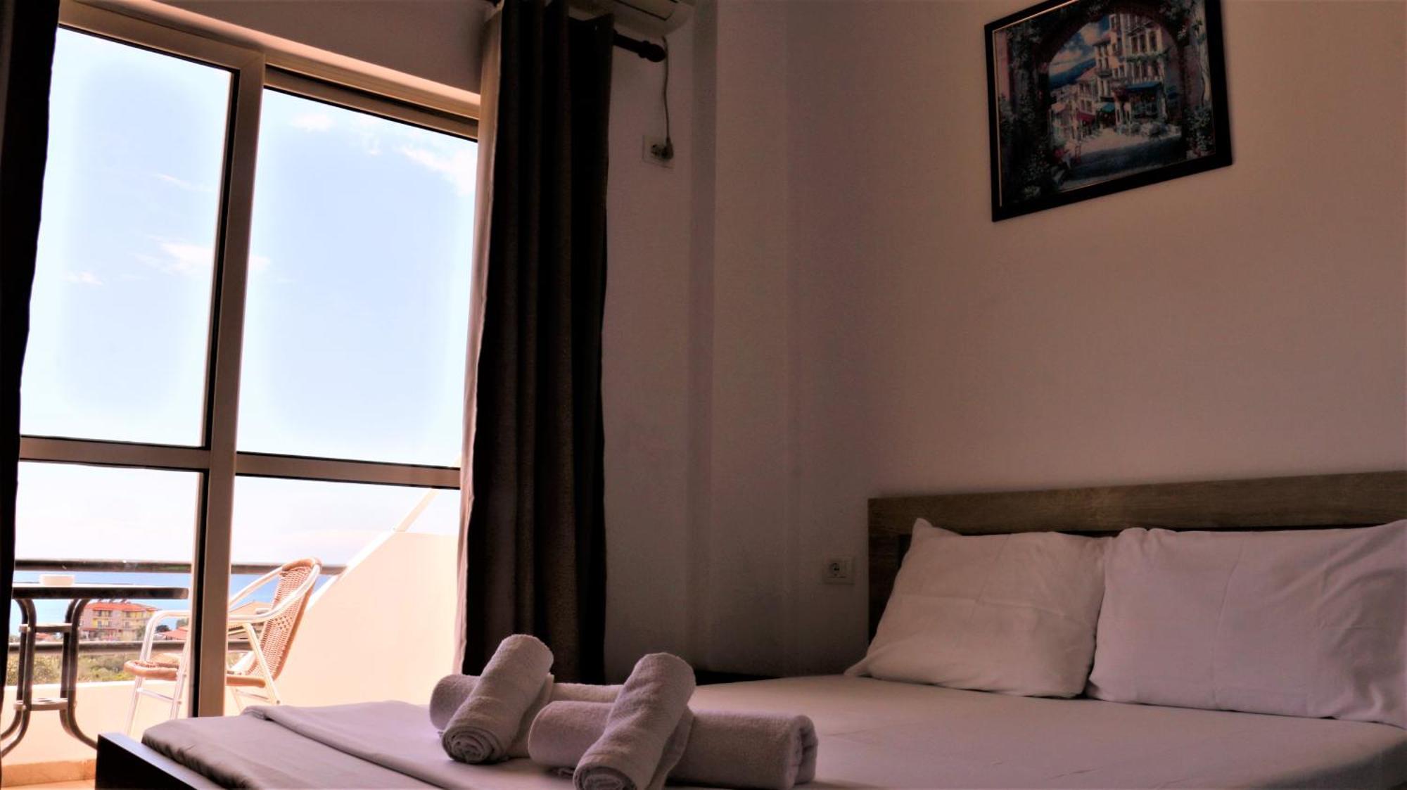 Bed and Breakfast Velco Bb Himara Экстерьер фото