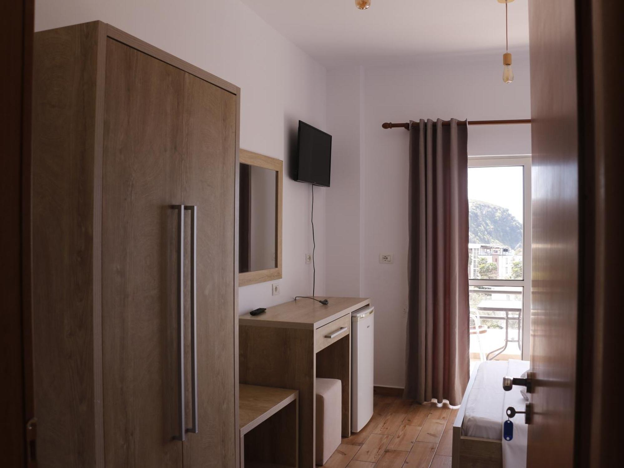 Bed and Breakfast Velco Bb Himara Экстерьер фото