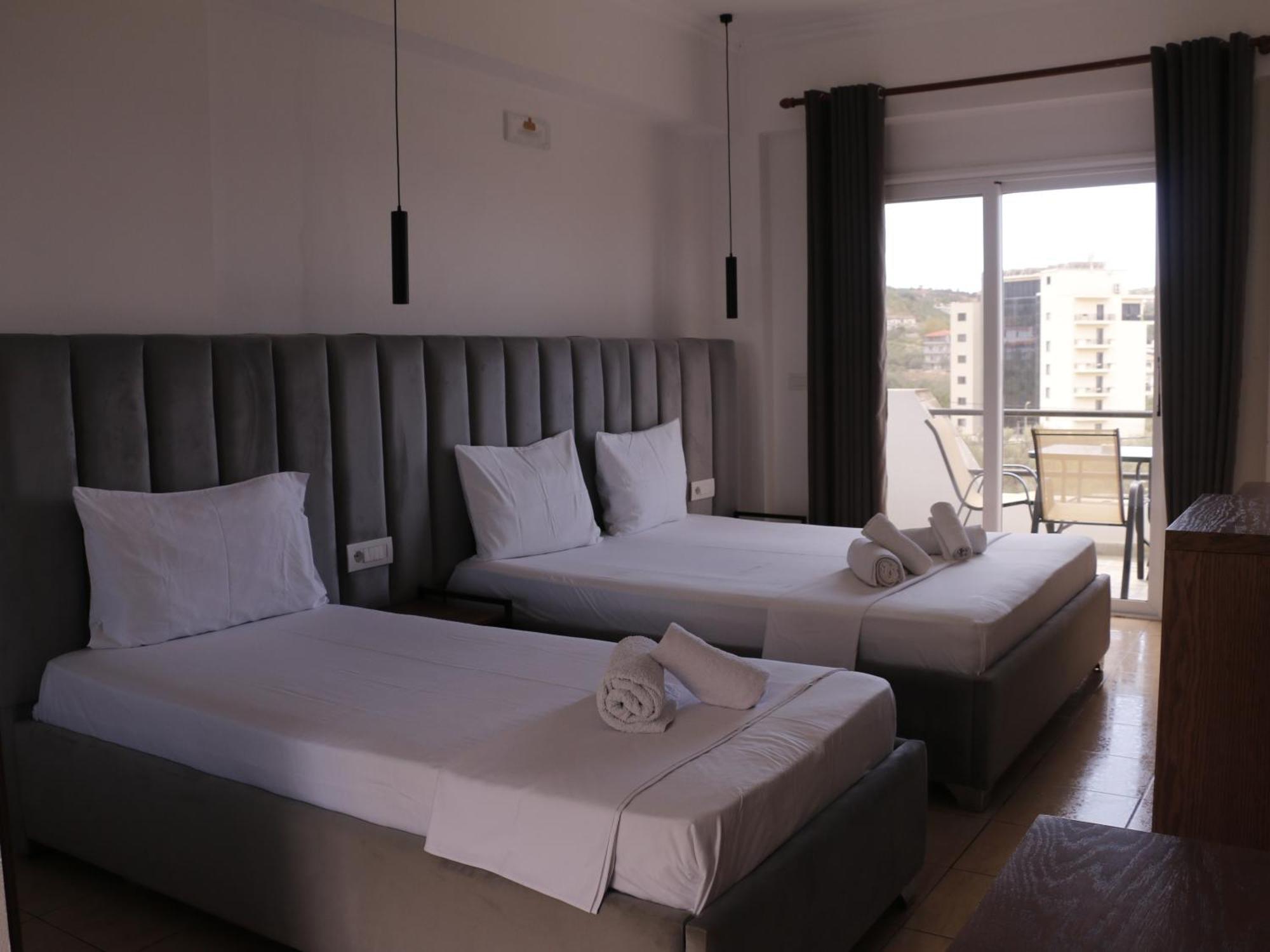 Bed and Breakfast Velco Bb Himara Экстерьер фото