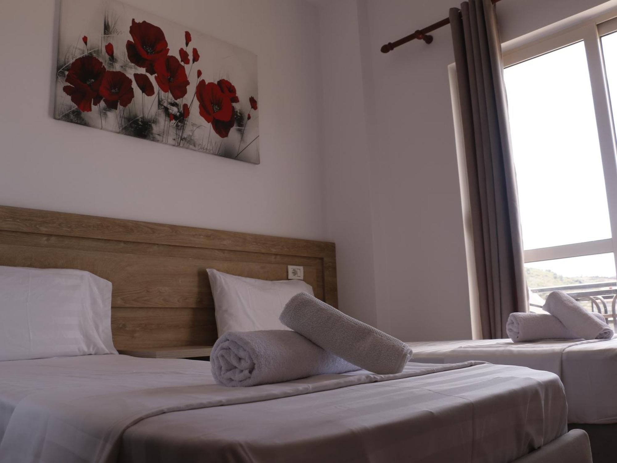 Bed and Breakfast Velco Bb Himara Экстерьер фото
