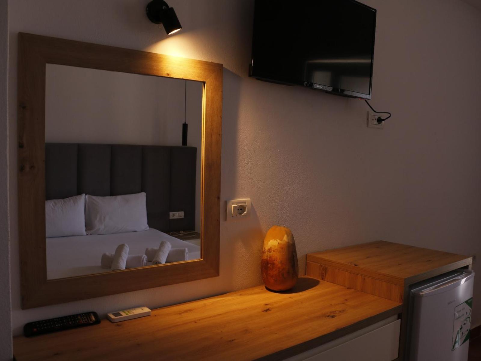 Bed and Breakfast Velco Bb Himara Экстерьер фото